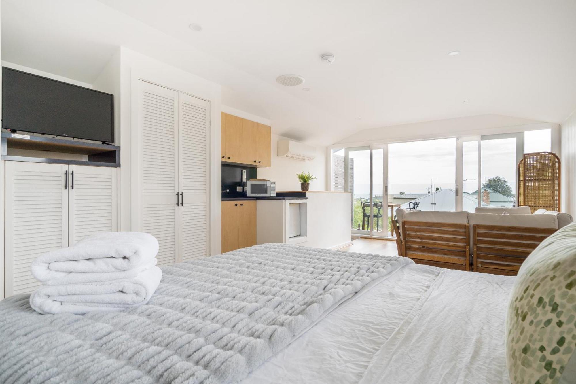 By The Seaside Hotell Mornington Eksteriør bilde